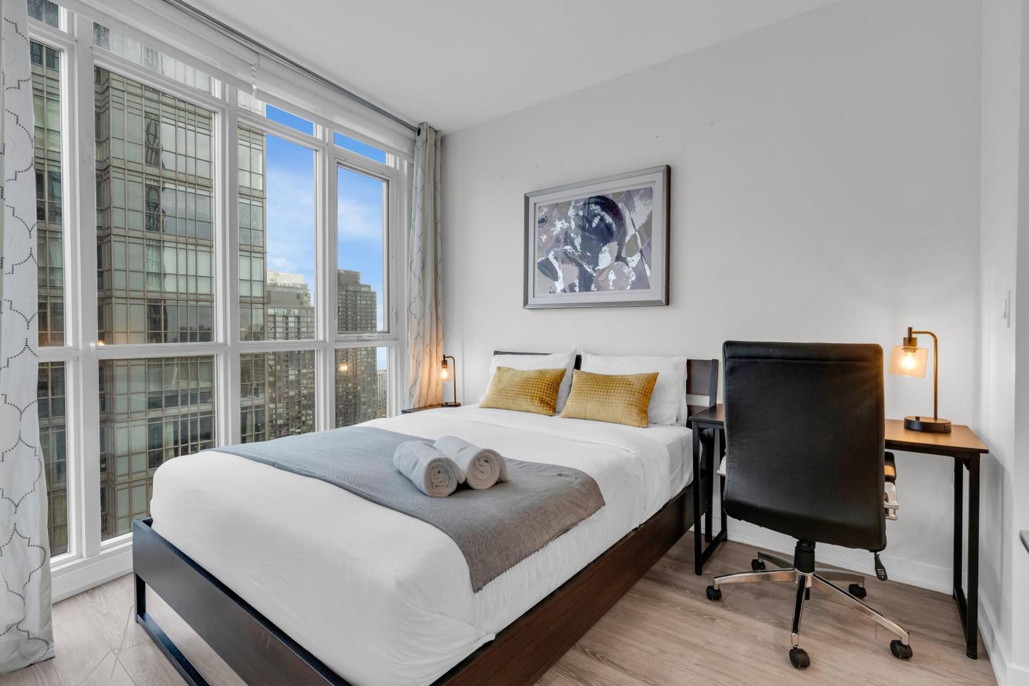 Spadina Modern Suites Toronto Bagian luar foto